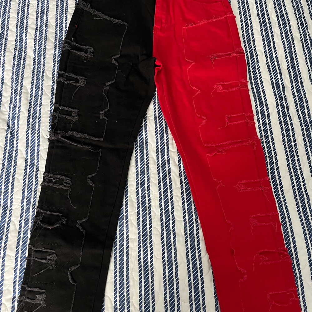 Trendy Black and Red Distressed Jeans